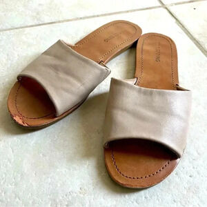 ⭐️3/$15 Call it  Spring slides